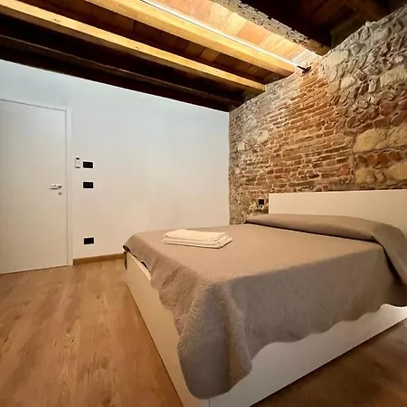 Teodorico & ゲストハウス ヴェローナ